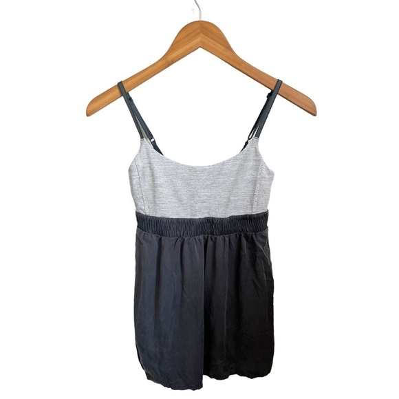 Lululemon Athletica Bliss Athletic Tank Top with Shelf Bra Size 4 - Picture 2 of 6